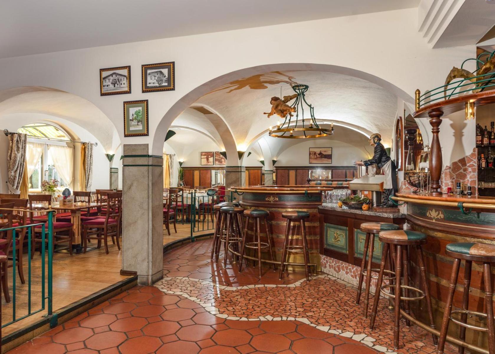 Hotel Restaurant Lebzelter Altenmarkt im Pongau Bagian luar foto